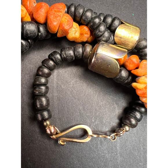 Vintage Lee Sands coral inlay elephant necklace - Picture 5 of 16